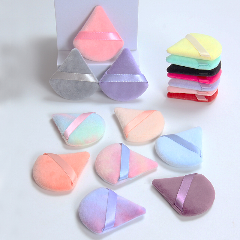 Beauty Makeup Blender - 2 個の三角形パウダーパフフェイスメイクスポンジソフトベルベット化粧パフブレンダー美容ファンデーションスポンジメイクアップアクセサリー